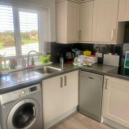 2 Bedroom Cottage Sleeps 4 With Hot-Tub, & Shared Pool Use Sennen Esterno foto