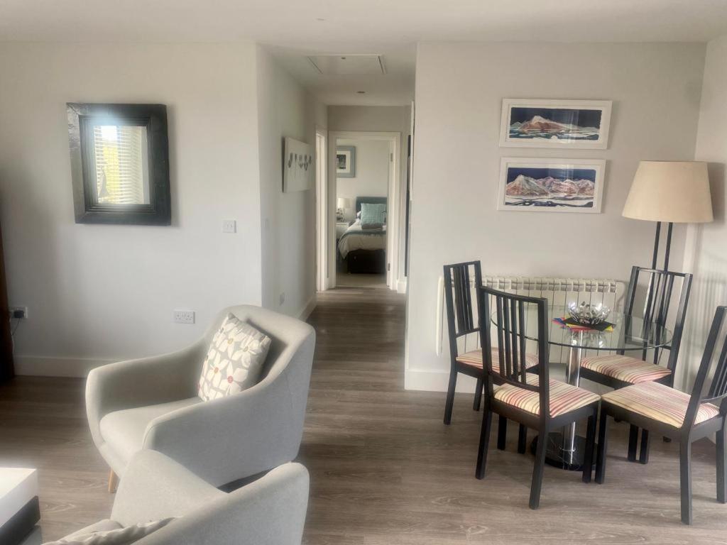 2 Bedroom Cottage Sleeps 4 With Hot-Tub, & Shared Pool Use Sennen Esterno foto